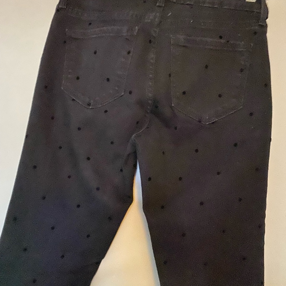 Black old navy skinny jeans with black velvet dots